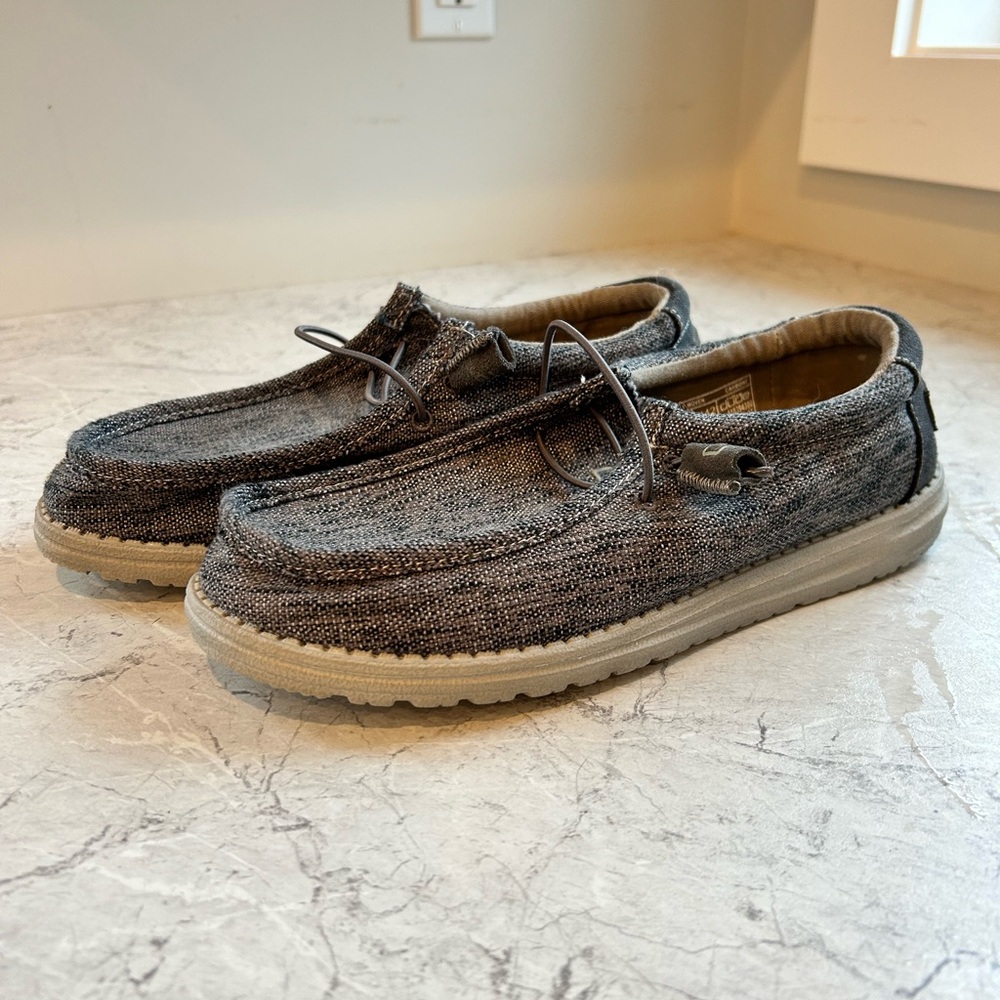 Hey dude shoes